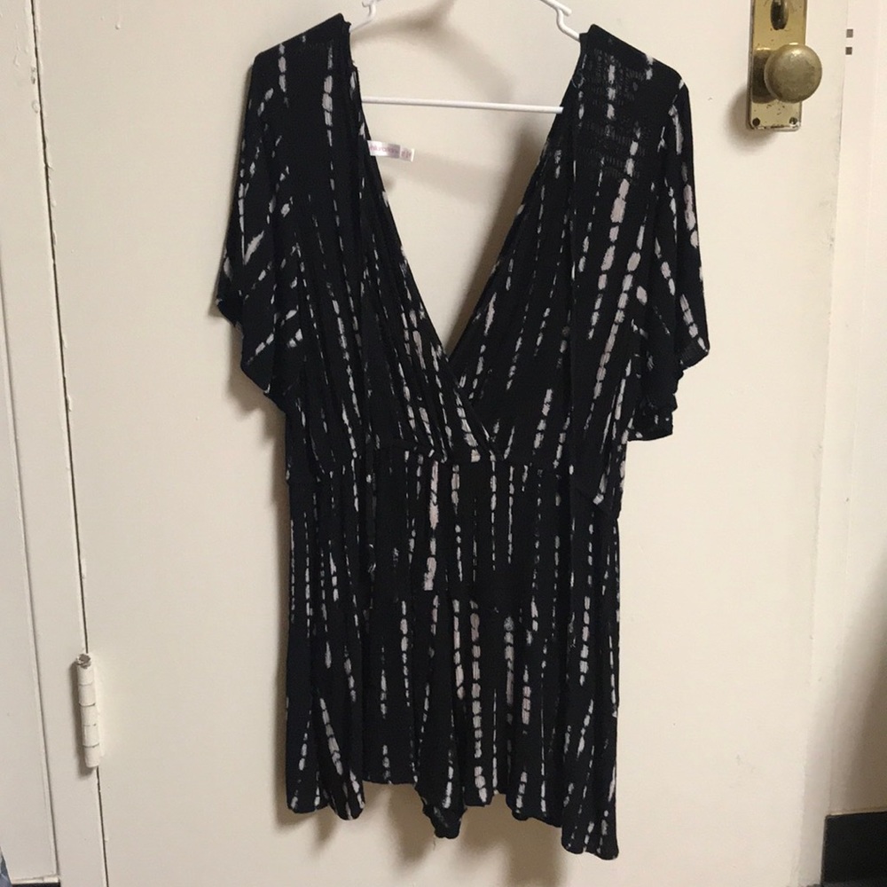 romper from target!! low v neck!!
